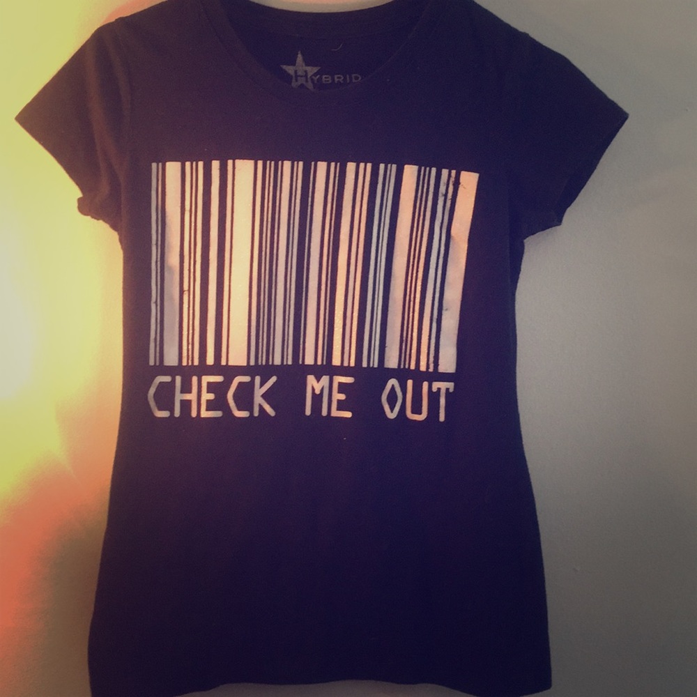 Black tee